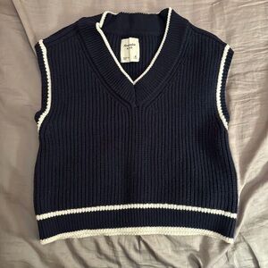 Abercrombie and Fitch Navy Blue Sleeveless Sweater Vest